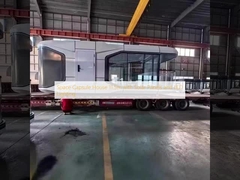 ソーラーパネルとLED照明付きの宇宙カプセルハウス11.5m