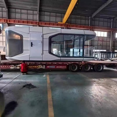 購入 ソーラーパネルとLED照明付きの宇宙カプセルハウス11.5m online manufacture