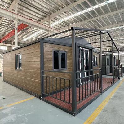 折りたたむ20フィートのコンテナ 30〜40年の寿命,レベル8地震性能,プリファブリック住宅のための完全にガルバン化されたサイドフレーム